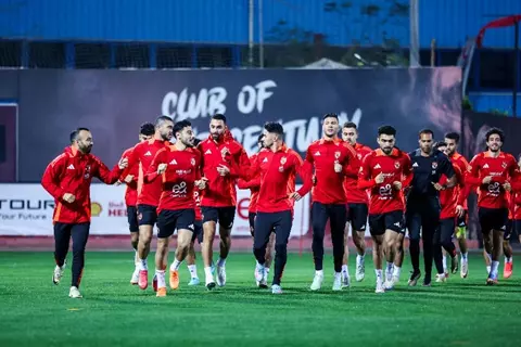 مفاضلة في مركز وحيد.. تشكيل الأهلي المتوقع لمباراة الهلال السوداني